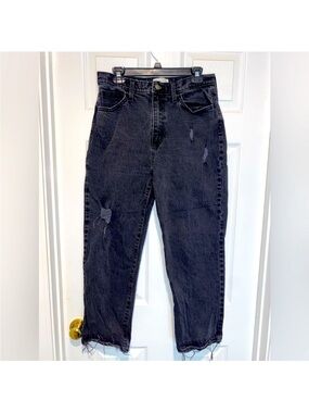 Universal Thread Vintage Straight black distressed jeans. Size 10/30R